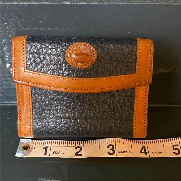 Vintage Dooney & Bourke - Picture 12 of 12